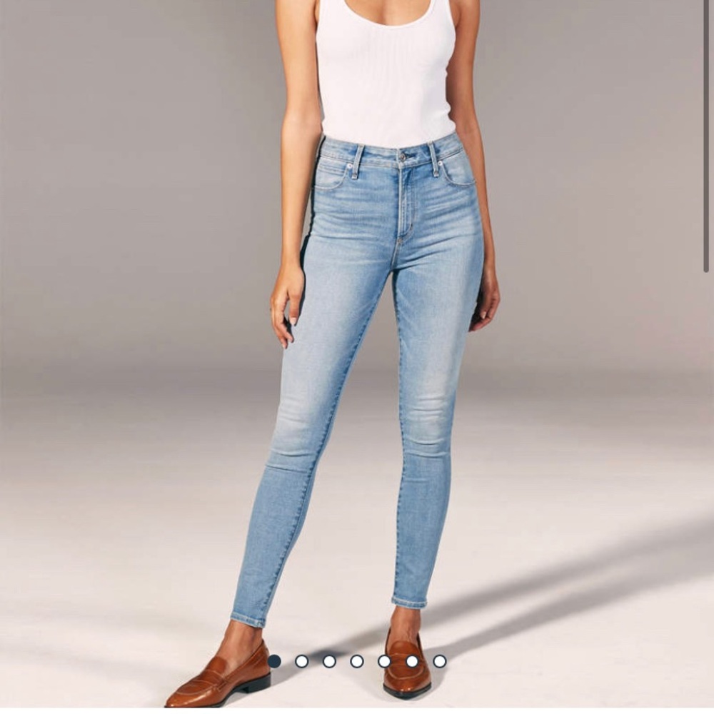 NWT Abercrombie & Fitch High Rise Skinny Jeans, 25